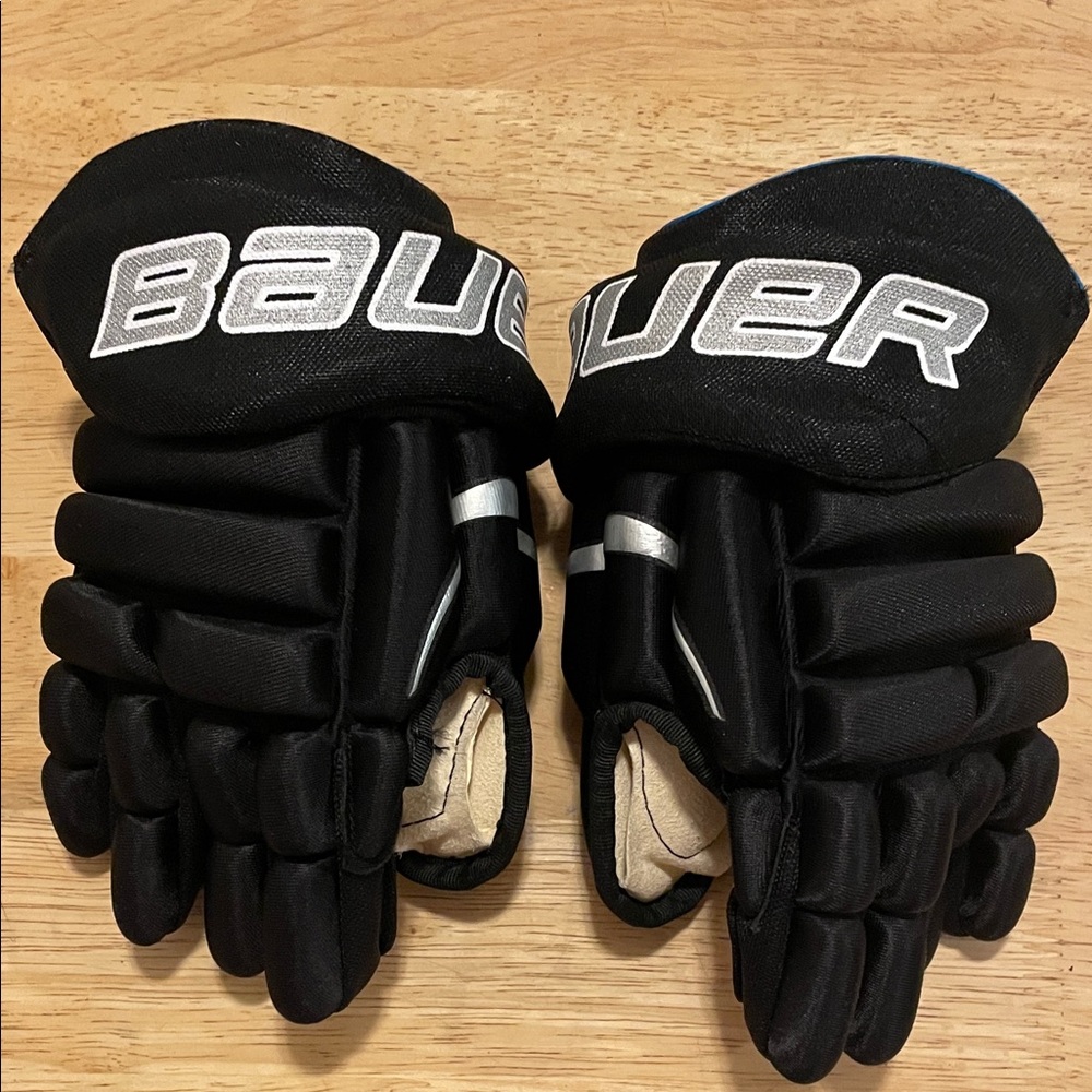 Bauer Black and Silver Hockey Gloves